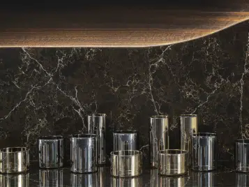 cuisine design italienne de luxe avec crédences en granit