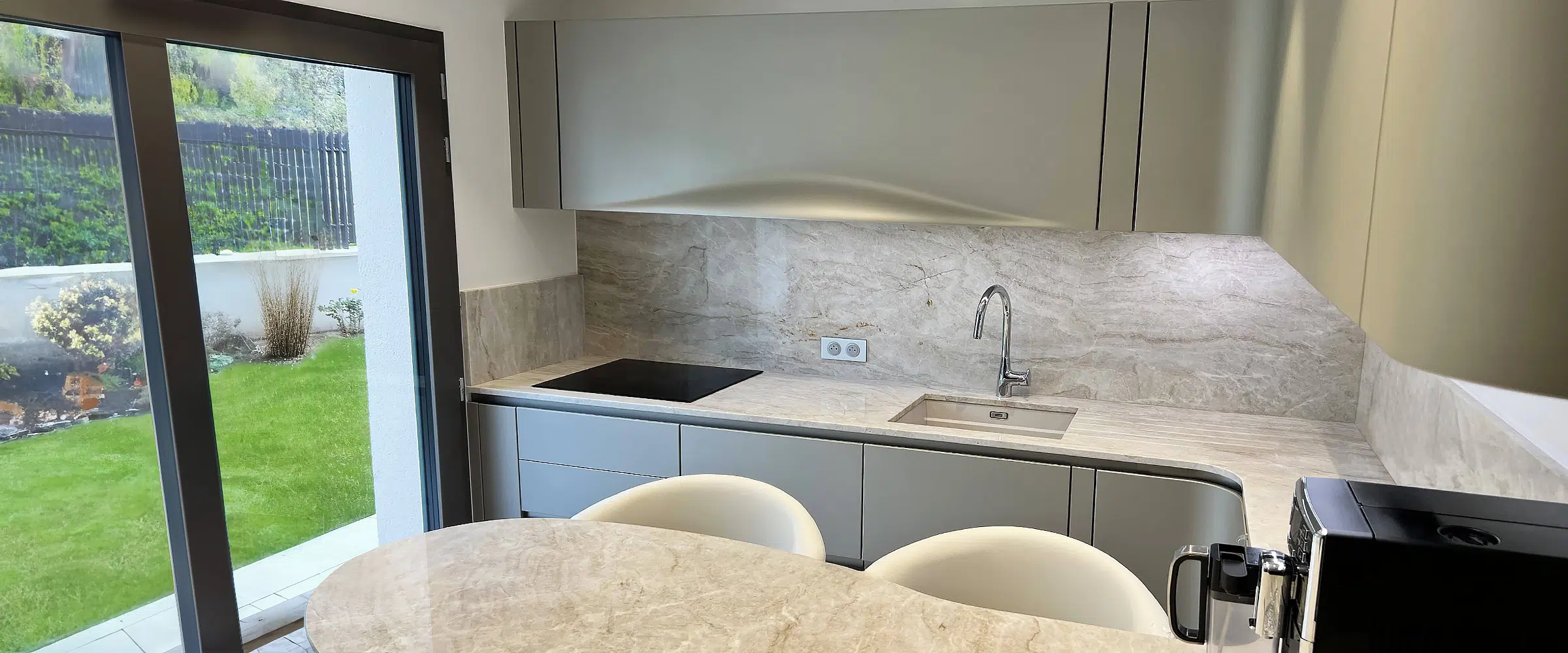 cuisine haut gamme Boulogne Billancourt avec façades de meubles micalisées