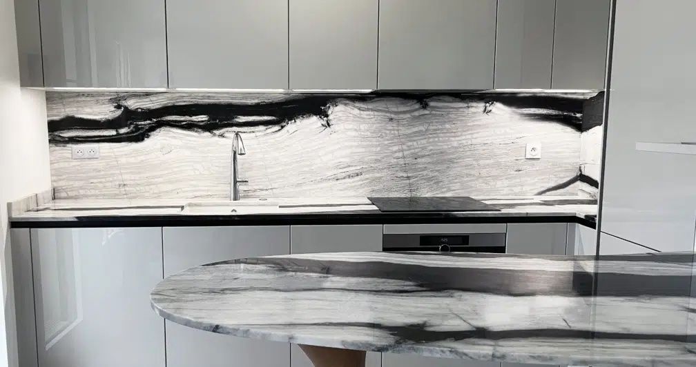 cuisine haut gamme Puteaux avec linéaire de cuisine en granit