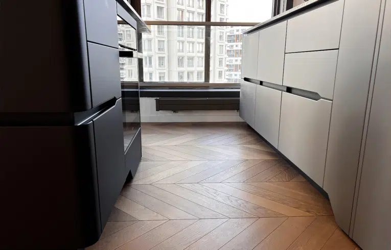 meubles bas d'une cuisine haut gamme à Paris 15ème