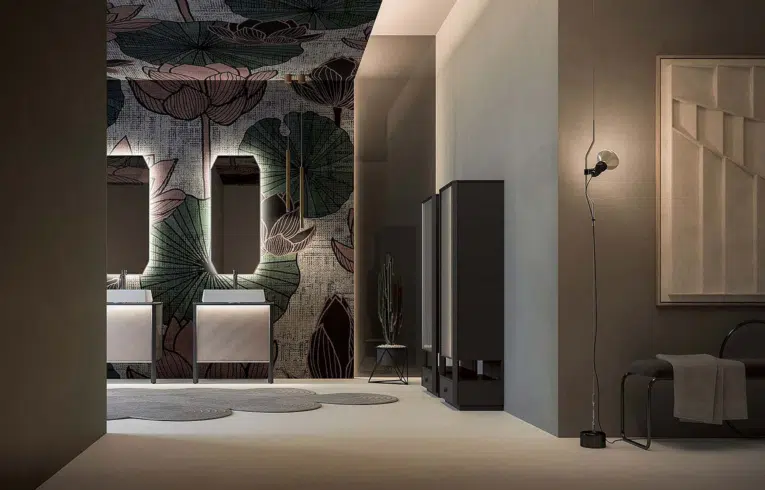 salle de bain de luxe avec double vasque et double évier