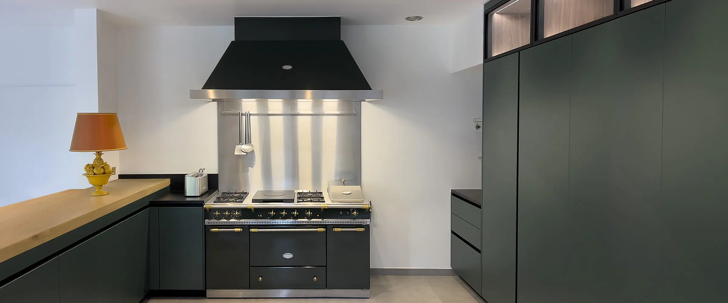 cuisine haut gamme Neuilly sur seine avec électroménager