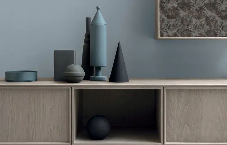 salle de bain de luxe avec meubles en bois avec niche