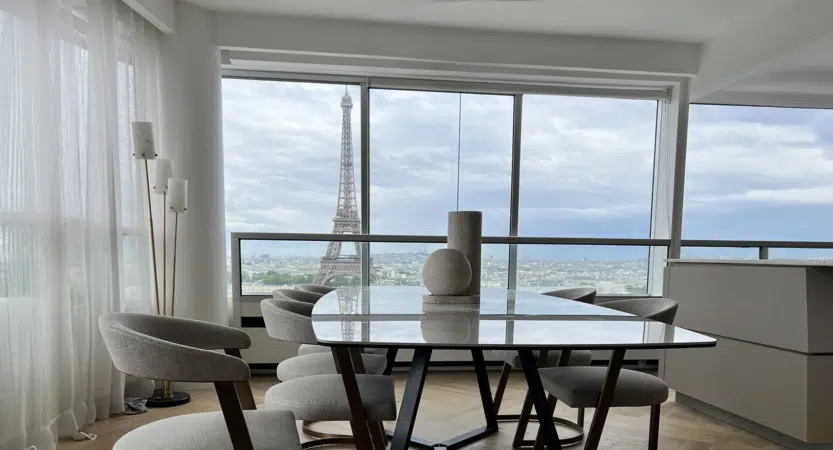 réalisation d'une cuisine ouverte sur le salon à paris