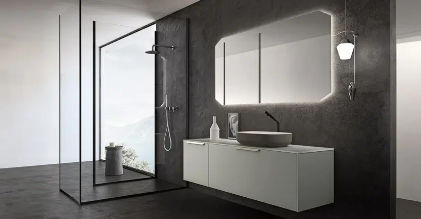 douche à l'italienne design avec cabine de douche vitrée