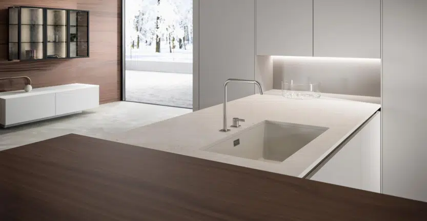 cuisine de luxe moderne avec plan de travail en bois