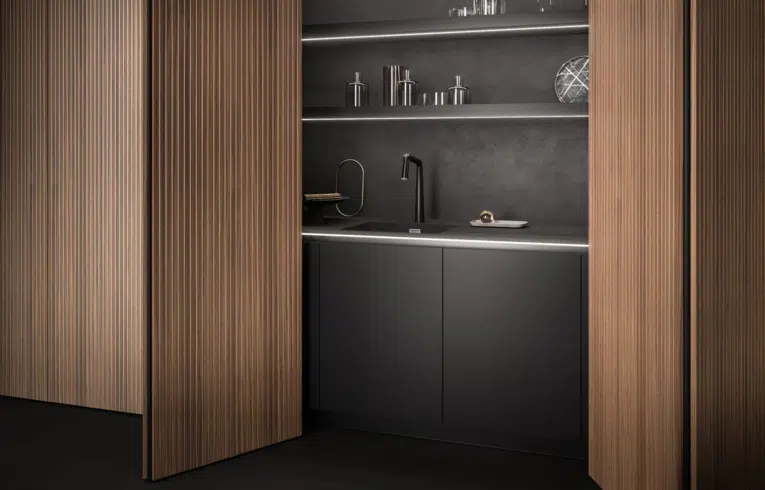 Cuisine moderne modèle link avec portes escamotables sipario