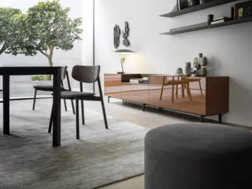 Aménagement d'intérieur haut de gamme avec salle à manger