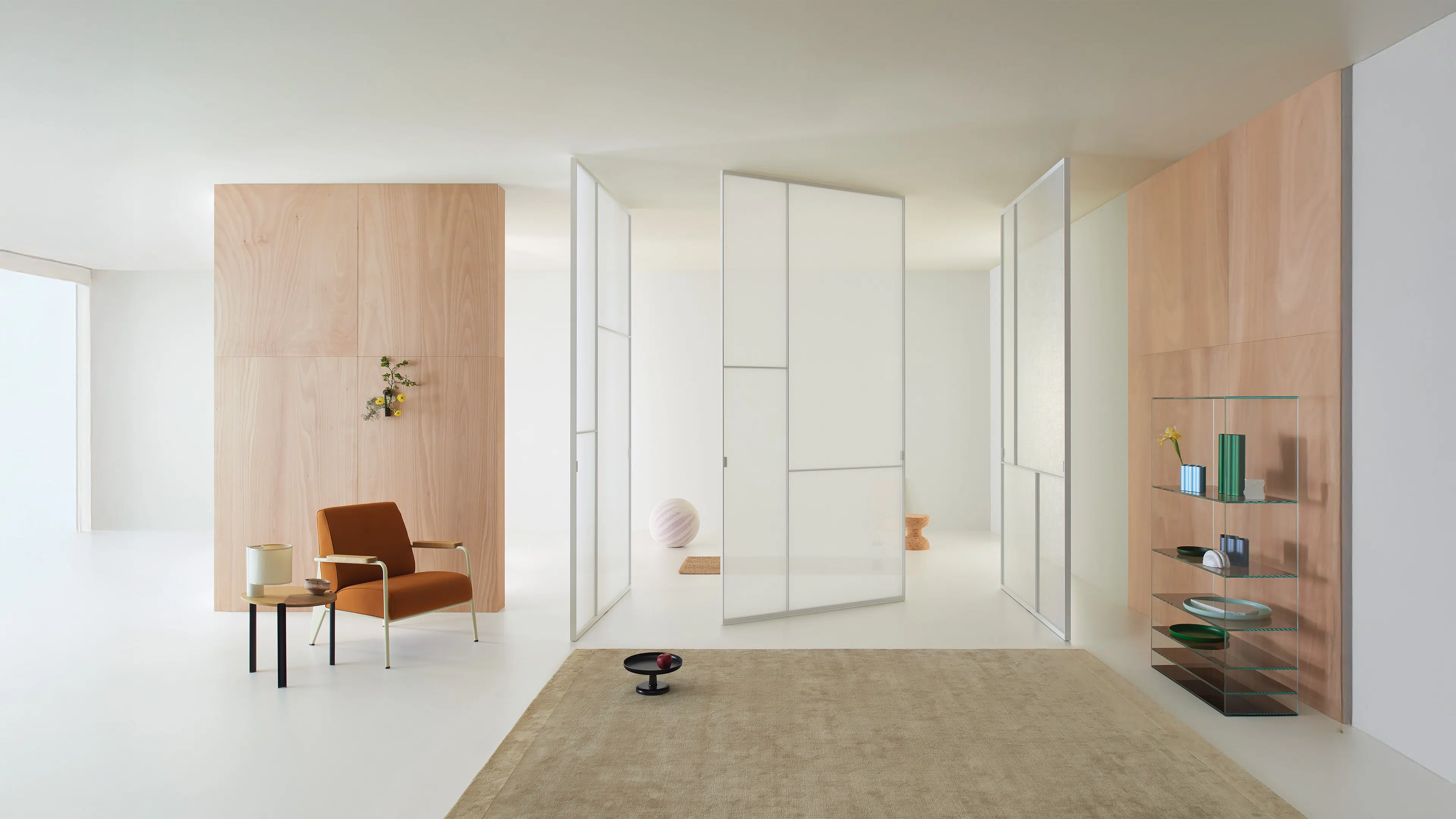 Portes vitrées intérieures avec des portes pivotantes en patchwork