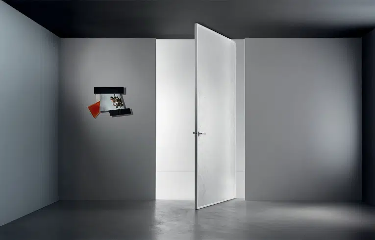 Porte battante vitrée avec le modèle aladin pivot plain mono